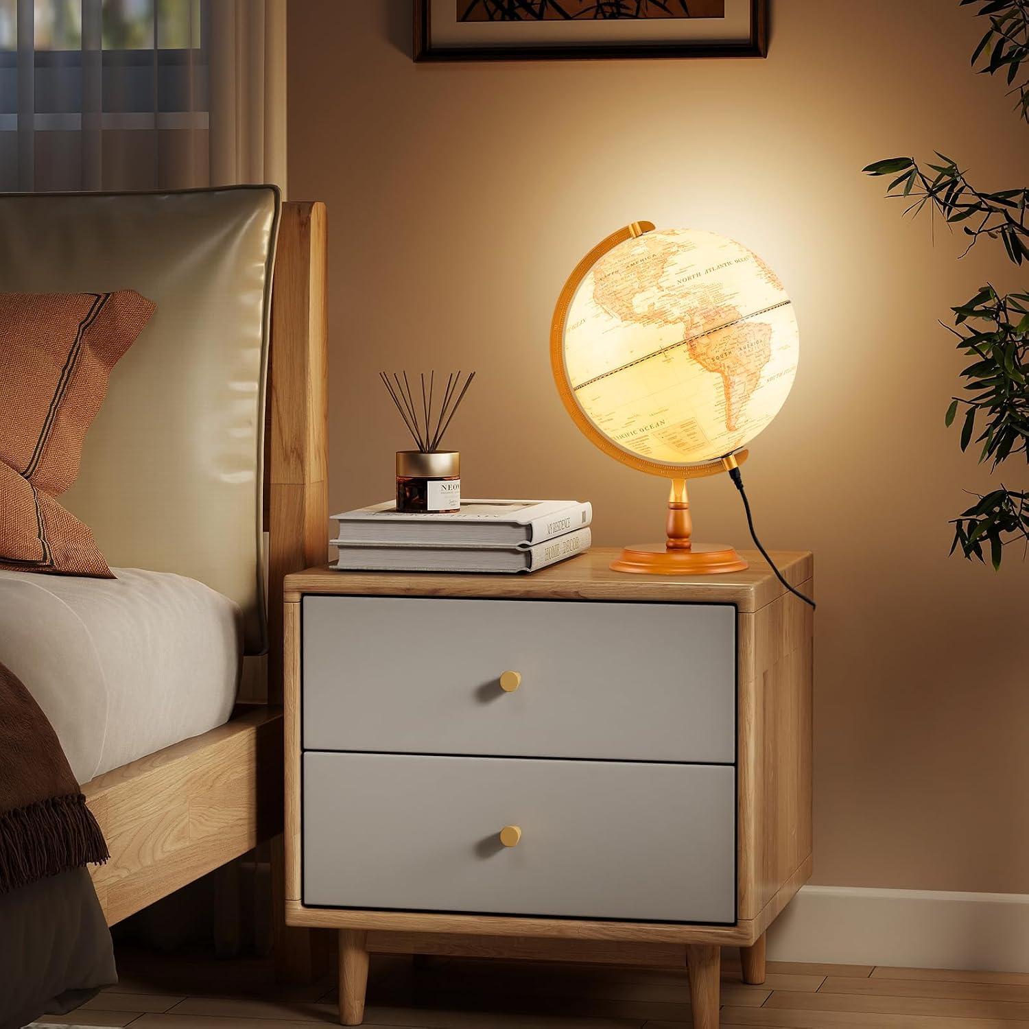 Rotating Illuminated Antique World Globe Lamp